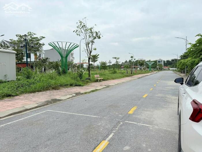 Hình ảnh Bán đất khu đấu giá Đồng Hin, Đồng Tâm, Vĩnh Yên, Vĩnh Phúc hướng Tây Nam view vườn hoa 2