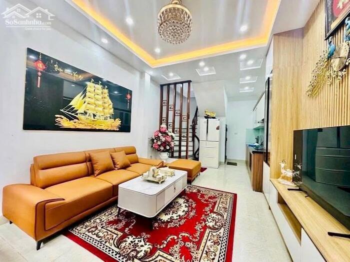 Hình ảnh ** Bán Nhà Ngô Gia Tự, Long Biên 5T, 33m2 giá 6,5 tỷ (ô tô đỗ cách 20m) 0