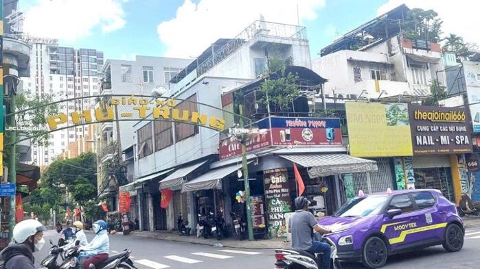 Hình ảnh Cho thuê nhà Góc 1019 Lạc Long Quân, Phường 11, Q.Tân Bình 0