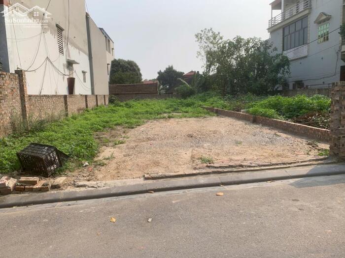 Hình ảnh Chính chủ cắt lỗ nhanh trục chính Xóm Núi,Nguyên Khê, 150m2, MT 5m, đường 6m trải nhựa 2 oto tránh 2