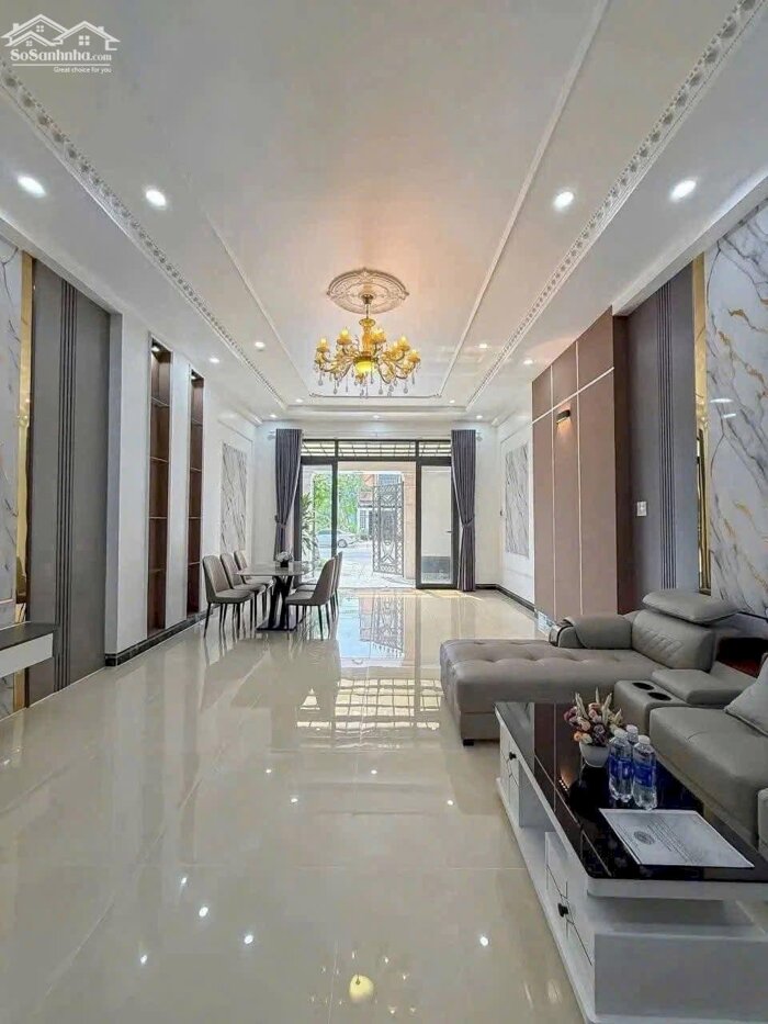 Hình ảnh Bán nhà mặt phố Cầu Giấy 69m2 kinh doanh tốt vỉa hè rộng 22 tỷ 1