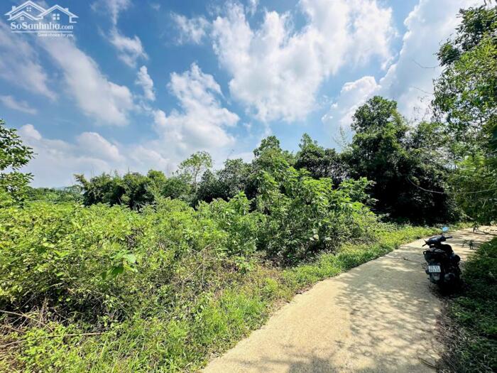 Hình ảnh SIÊU PHẨM NGHỈ DƯỠNG DT 1109m2 - MT26m - VỊ TRÍ ĐẸP SÁT KCN VÀ ỦY BAN MỚI CỦA XÃ 4