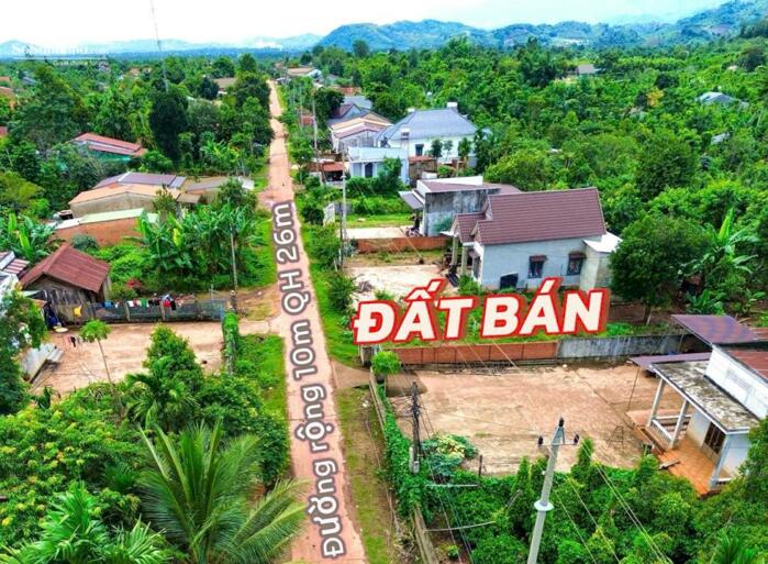 Hình ảnh Đất đẹp gần quốc lộ 27 kdc đông đúc Cưkuin- Đắk Lắk chỉ 3xxtr bao sổ 3