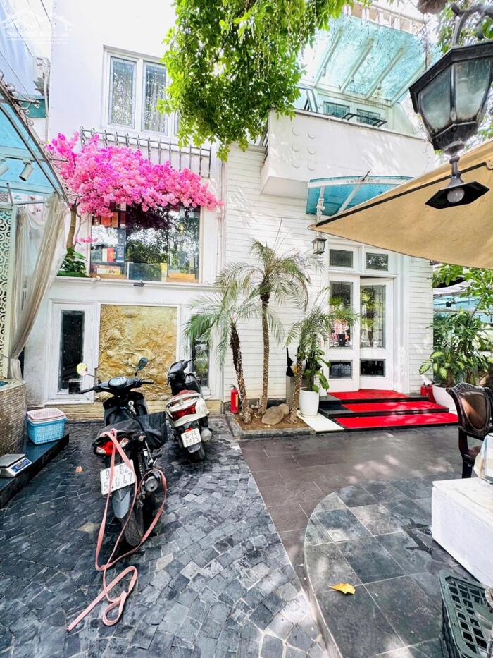 Hình ảnh Bán Nhà Mặt Phố Nguyễn Khánh Toàn Cầu Giấy 265m2-4T MT15m LÔ GÓC 3 THOÁNG 210 Tỷ. 1