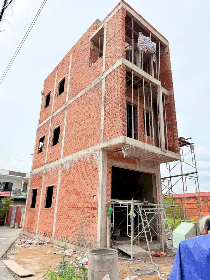 Hình ảnh CẦN BÁN NHÀ 2 LẦU SIÊU ĐẸP GẦN BỜ KÈ BỬU LONG ( Giá chỉ 3 tỷ 6 TL LVCC ) 2