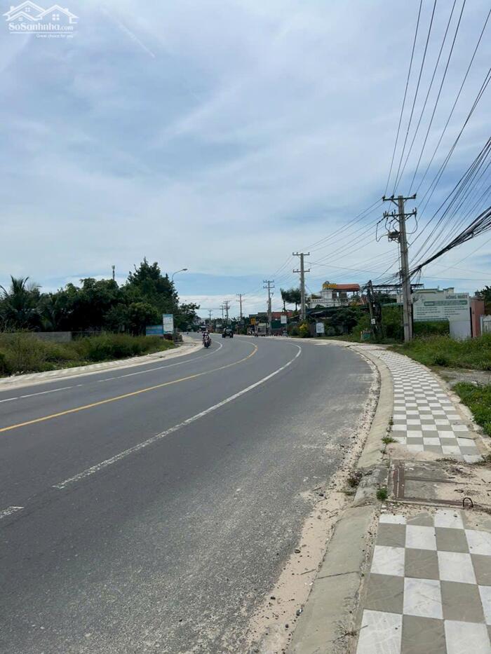 Hình ảnh 10x37(449m2) 100m2 Tc Nguyễn Chí Thanh Tân Bình LaGi Giá Cực Rẻ Chỉ 3,7 Tỷ 3