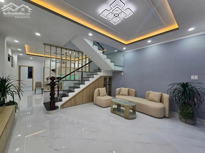 Hình ảnh NHÀ LẦU 2 MẶT TIỀN - 1 LÔ DUY NHẤT - CHỈ 1TY980 (CÒN GIẢM) 2