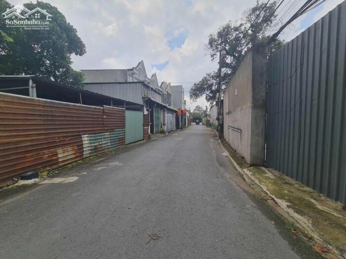 Hình ảnh Bán Kho Xưởng gần Ngã Tư Chiêu Liêu , Dĩ An , 240m2 , giá rẻ 2