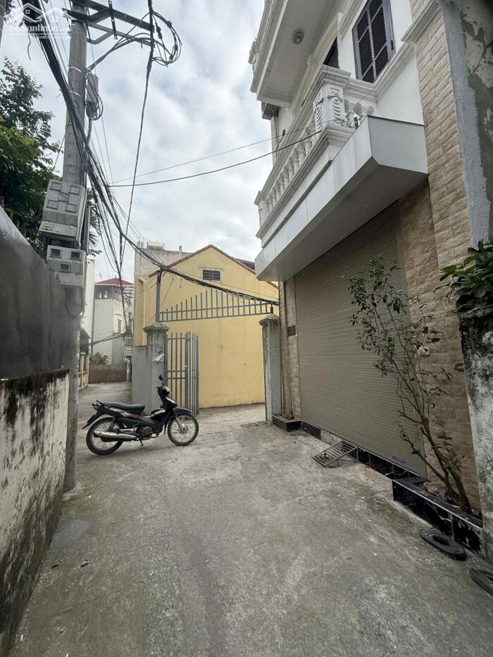 Hình ảnh Bán Nhà 38 Phố Xuân La Tây Hồ 48m2-3T MT4,5m 11,5 Tỷ Xuân La Có Thương Lượng. 0