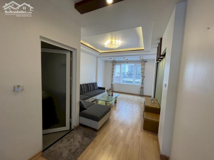 Hình ảnh Cho thuê nhà khu phân lô Văn Cao 4 p.ngủ, DT: 60m2. 2