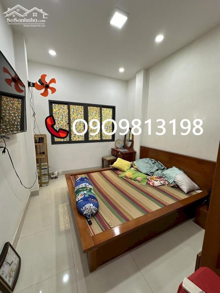 Hình ảnh ️️️Nhà 2 Tầng Đẹp Bán Nhanh Trung Tâm Quận 10 SHR.️️️ 0