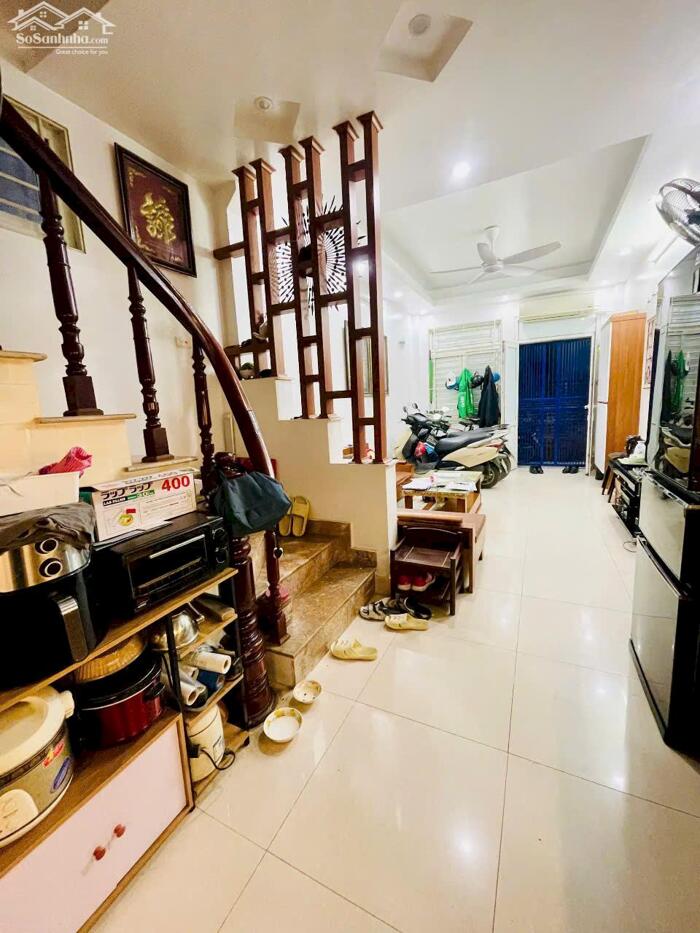 Hình ảnh Nhà 4 tầng lô góc – 32m², ở sướng, ngõ ô tô, vài bước ra ô tô tránh! 1