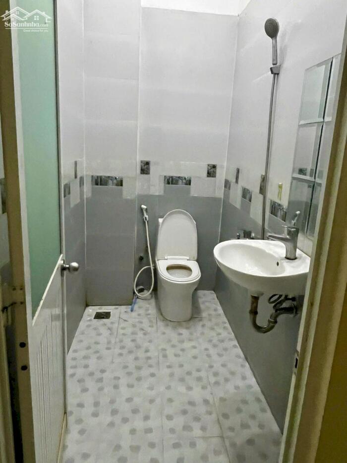 Hình ảnh CHO THUÊ NHÀ TRỆT 1 LẦU ĐẸP 128m² – ĐOẠN NGOÀI KDC HƯNG PHÚ, CẦN THƠ | GIÁ 8.5 TRIỆU/THÁNG NGA 0908870559 5