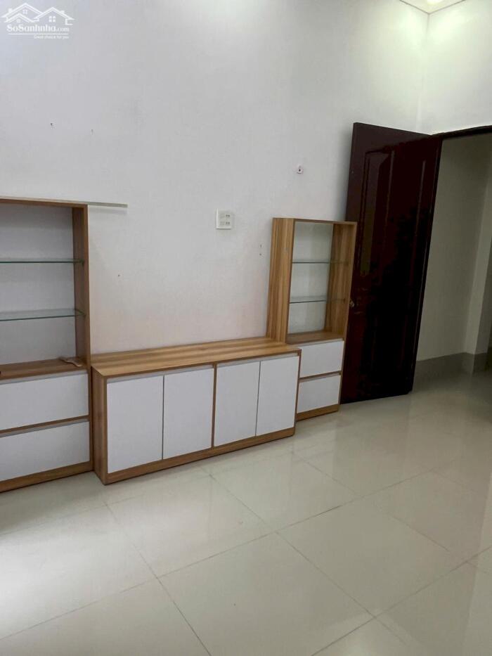 Hình ảnh CHO THUÊ NHÀ TRỆT 1 LẦU ĐẸP 128m² – ĐOẠN NGOÀI KDC HƯNG PHÚ, CẦN THƠ | GIÁ 8.5 TRIỆU/THÁNG NGA 0908870559 4