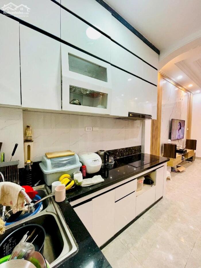 Hình ảnh Bán nhà mặt phố Nguyễn Hoàng 78m2 vỉa hè rộng ngõ ô tô thang máy 42 tỷ 3