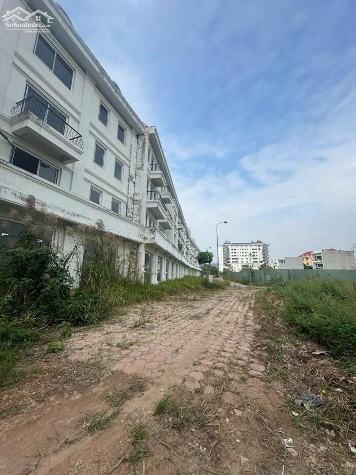 Hình ảnh Bán nhà liền kề mặt đường Chùa Hà cũ, khu Vpit Praza, Định Trung, Vĩnh Yên, Vĩnh Phúc 0