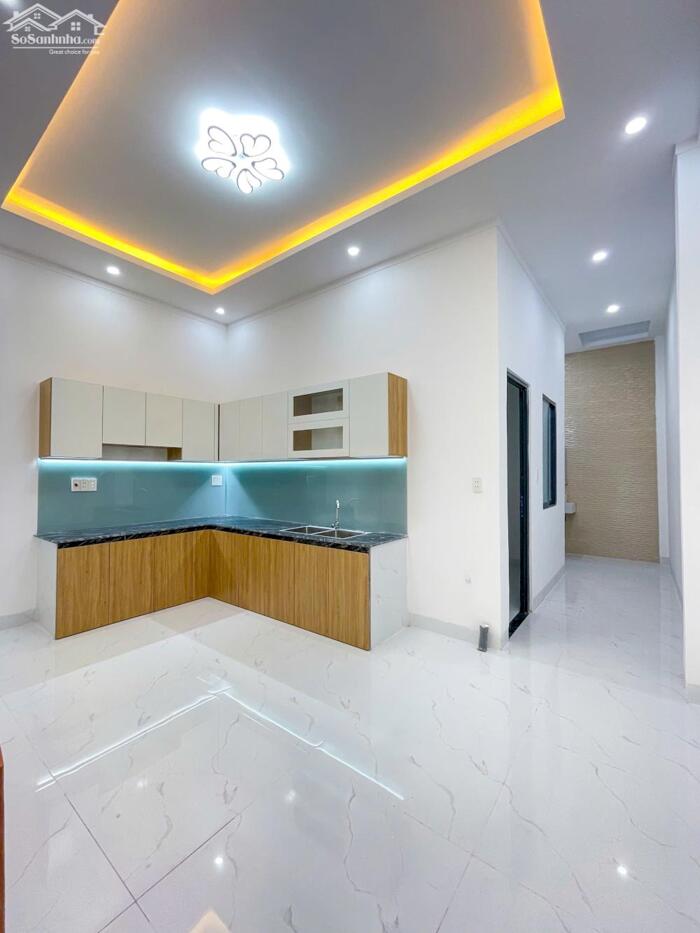 Hình ảnh Nhà Lầu ngay gần khu dân cư Lavender cách chợ Thạnh Phú chỉ 2p di chuyển 3