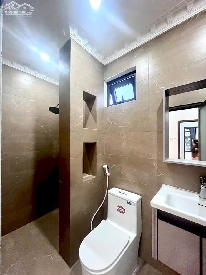 Hình ảnh Nhà 1 Trệt 2 Lầu Đường D4 KDC Hồng Loan - Đoạn ngay chung cư 12