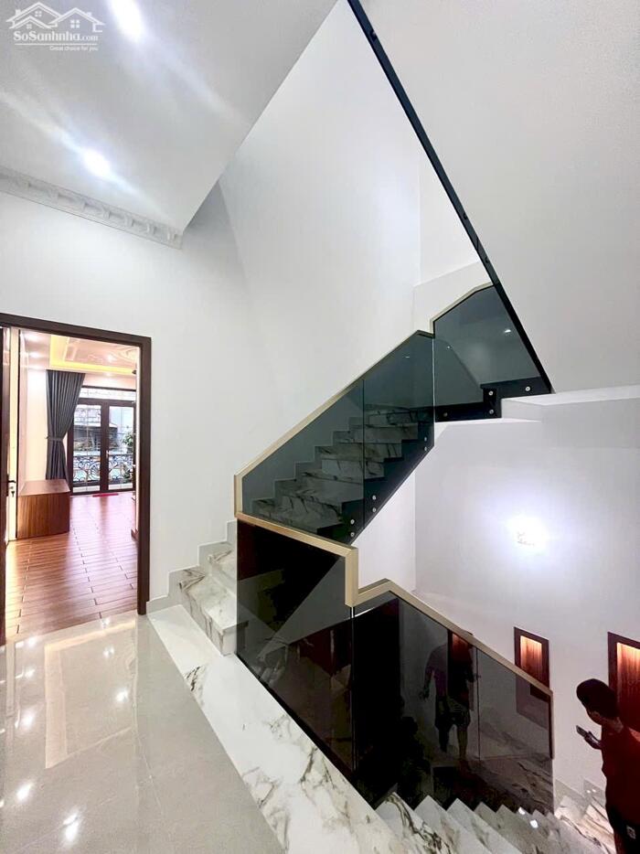 Hình ảnh Nhà 1 Trệt 2 Lầu Đường D4 KDC Hồng Loan - Đoạn ngay chung cư 5