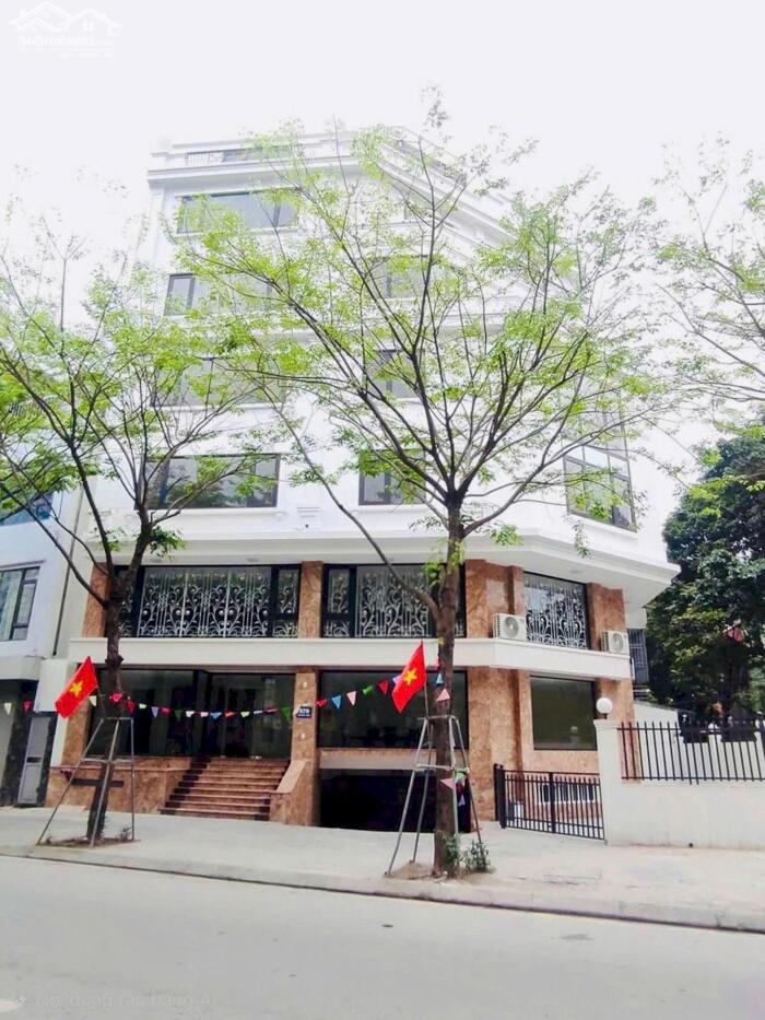 Hình ảnh MẶT PHỐ PHẠM VĂN ĐỒNG - LÔ GÓC, TRỤC ĐƯỜNG CHÍNH VỈA HÈ RỘNG - 8 TẦNG THANG MÁY - KINH DOANH 0