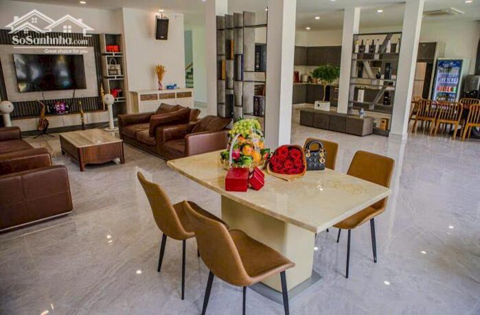Hình ảnh Bán Biệt Thự Đẹp Thảo Điền 749m2(20mx38m) Fuul Thổ Cư-Hồ Bơi Sân Vườn Hiện Đại 2