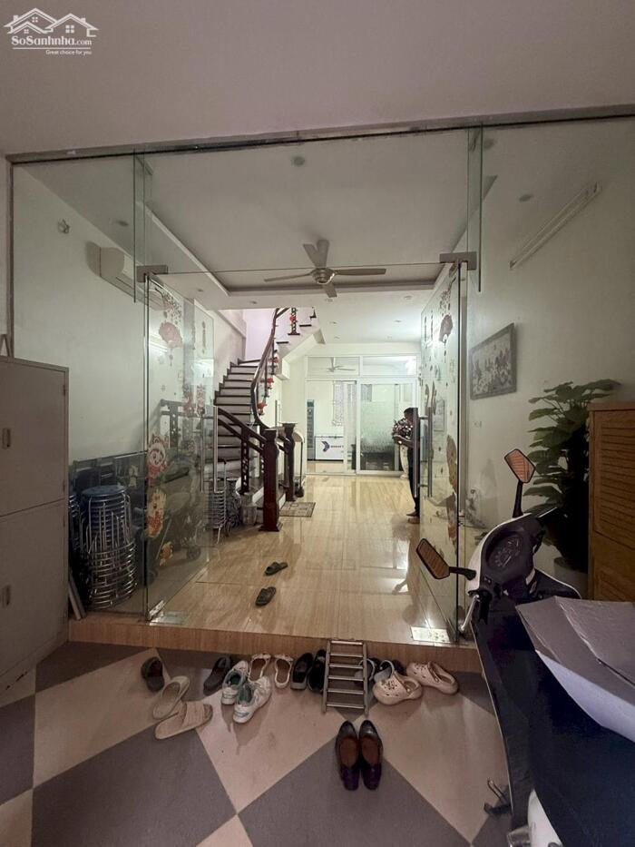 Hình ảnh Bán Nhà Mặt Phố Tôn Đức Thắng Đống Đa 45m2-7T MT5,4m Vỉa Hè 28,8 Tỷ Có Thương Lượng. 2