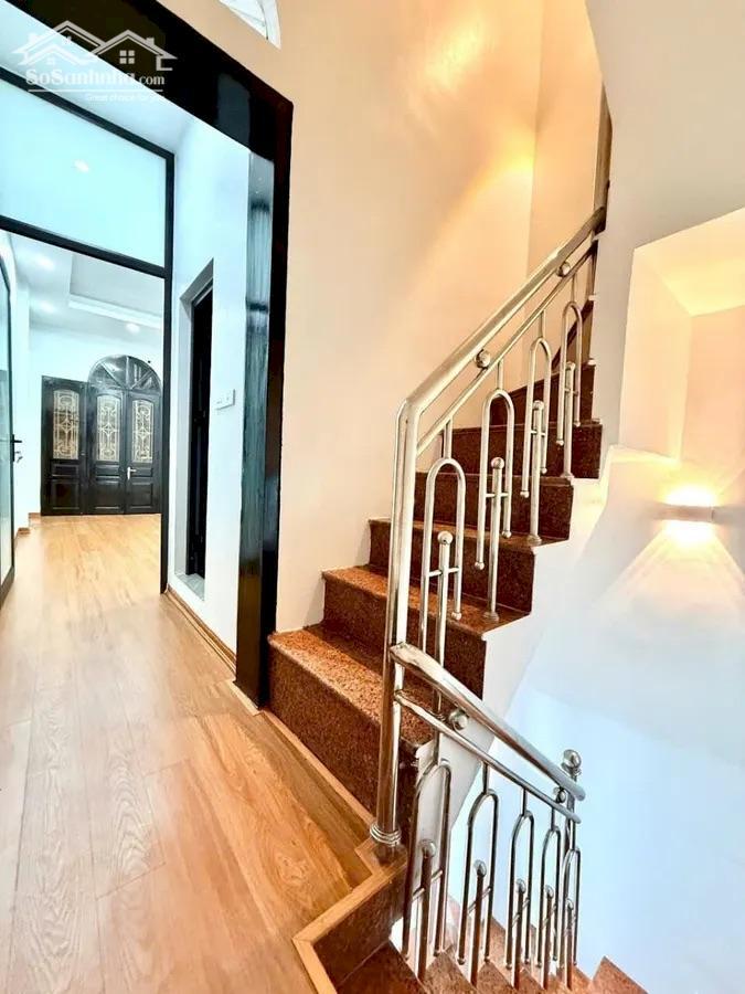 Hình ảnh án nhà Văn Chương Đống Đa – 4 tầng 38m², gần hồ, pháp lý chuẩn 2