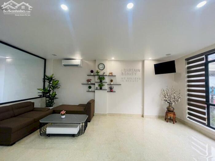 Hình ảnh Cho thuê nguyên nhà 5 tầng tại Tô Vũ - 193 Văn Cao, oto đỗ tận cửa. LH: 0989.099.526. 1