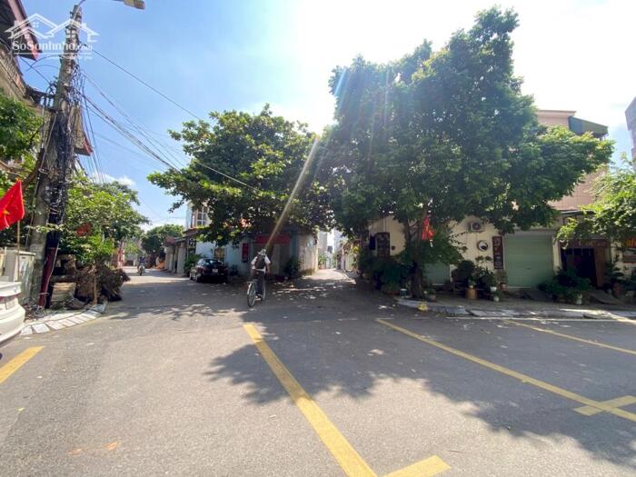 Hình ảnh Bán lô 107m2, mặt tiền 5.7m Băng 2 đường Mê Linh, Khai Quang lh_0987673102 0