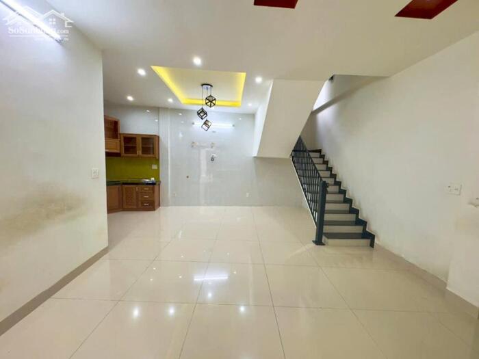 Hình ảnh BÁN NHÀ ĐẸP _ 3TẦNG _ KIỆT OTO _ HÒA CƯỜNG BẮC, HẢI CHẨU _ 51M² _ GIA: 5.5 TỶ 2