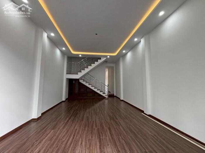 Hình ảnh Chính Chủ gửi bán nhà 2 tầng MT Giáp Văn Cương.Đà Nẵng 0