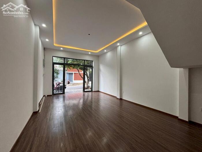 Hình ảnh Chính Chủ gửi bán nhà 2 tầng MT Giáp Văn Cương.Đà Nẵng 1