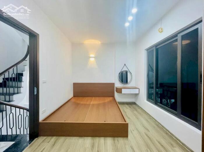 Hình ảnh Nhà Khâm Thiên 30.5m², lô góc 2 mặt thoáng, full nội thất, giá 8.5 tỷ 3