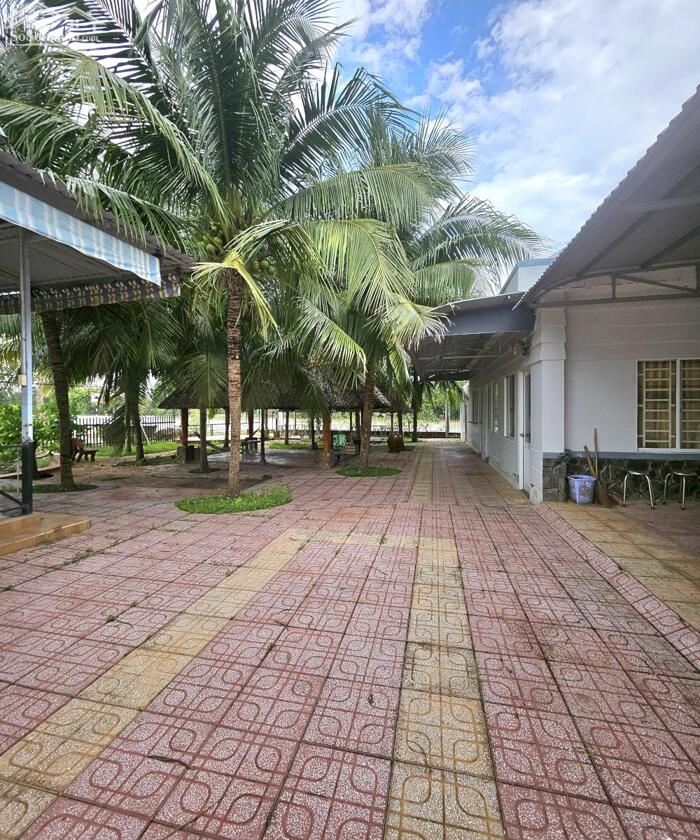 Hình ảnh Bán nhà sân vườn đường Phan Văn Đáng, Phường 9, Vĩnh Long 2