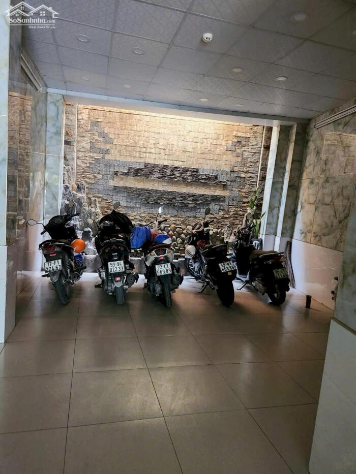 Hình ảnh BDS HVL SIÊU PHẨM ! TÒA VP SÁT TRẠM METRO XA LỘ 7 TẦNG GIẢM CÒN 20 TỈ 0