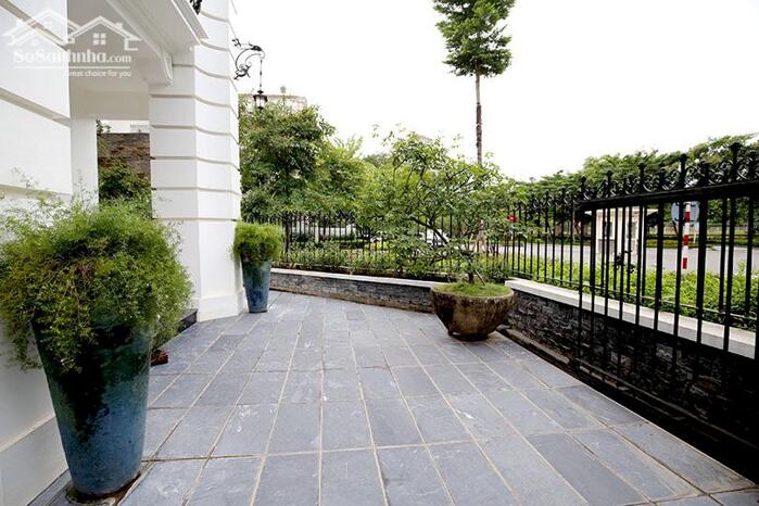 Hình ảnh Bán biệt thự khu T sửa đẹp có thang máy đầy đủ nội thất : 1