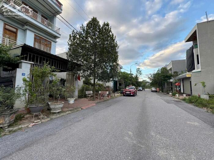 Hình ảnh Bán đất đấu giá đường 13,5m khu Hóc Thân, Đồng Tâm, Vĩnh Yên. DT 100m2, hướng tây bắc 0