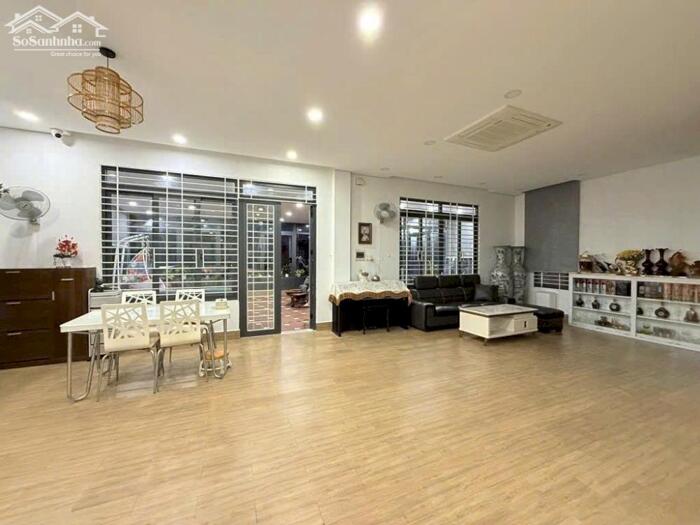 Hình ảnh Hiếm! Bán Biệt thự Lê Thị Riêng 2 tầng tặng nhà xưởng hơn 3000m2, sẵn dòng tiền 69tr/tháng 3