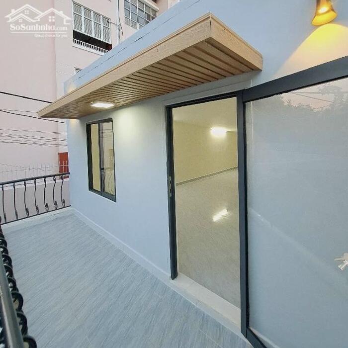 Hình ảnh Gần Metro 2 - trung tâm Aeon Tân Phú một xẹt sát MT, nhà mới lô góc 2 tầng, DT 4.5x11m, 4