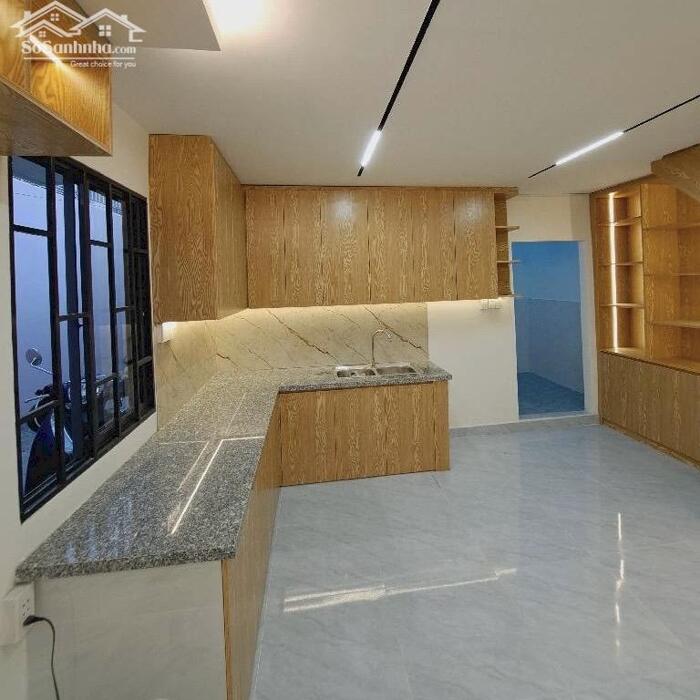 Hình ảnh Gần Metro 2 - trung tâm Aeon Tân Phú một xẹt sát MT, nhà mới lô góc 2 tầng, DT 4.5x11m, 2