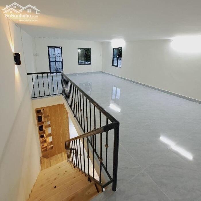 Hình ảnh Gần Metro 2 - trung tâm Aeon Tân Phú một xẹt sát MT, nhà mới lô góc 2 tầng, DT 4.5x11m, 3