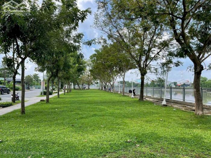 Hình ảnh BDS HVL Lô Góc 2 mặt tiền View SÔng, View Công viên Lớn cực hiếm Quận 7 3