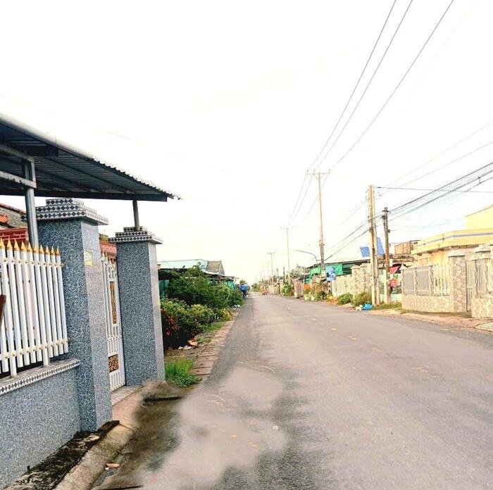 Hình ảnh B.á.n nhà mặt tiền nhựa HL07 đoạn gần Chợ Tân Điền, Gò Công Đông , Tiền Giang giá 810tr 3