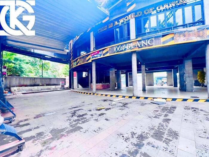 Hình ảnh Cho Thuê Nhà Mặt Tiền: 179 Cao Thắng - Quận 10 - 40x35m, 2 tầng 2