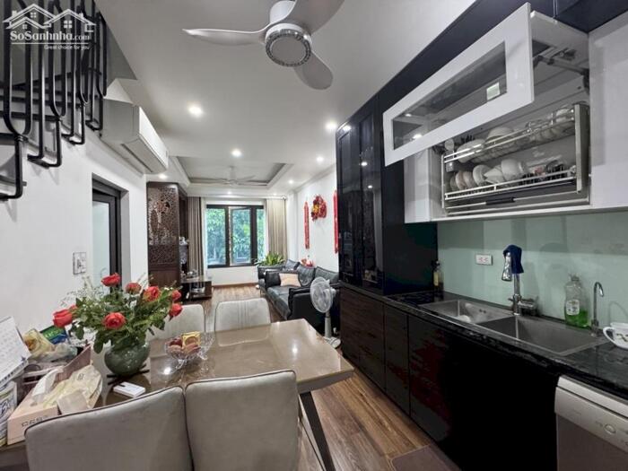 Hình ảnh PHÚC LỢI 6 TẦNG THANG MÁY GARA 7 CHỖ, Ô TÔ TRÁNH CÁCH 20m, TRUNG TÂM PHƯỜNG. 10 TỶ HƠN 1