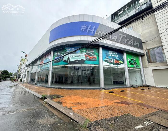 Hình ảnh 360 triệu - CHO THUÊ MẶT BẰNG GÓC SHOWROOM & NHÀ XƯỞNG Ô TÔ 1400m2 MẶT TIỀN ĐƯỜNG 30/4 2