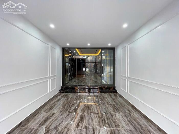 Hình ảnh Nhà 4 tầng độc lập tuyến 2 Văn Cao 1