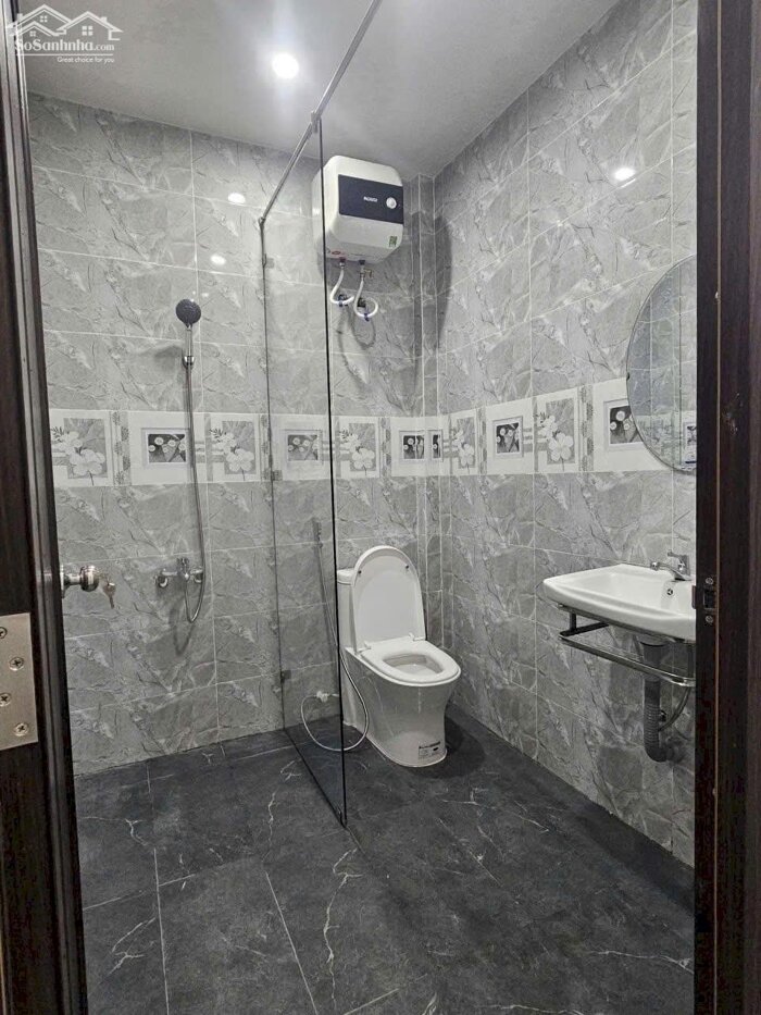 Hình ảnh Bán nhà 2 tầng _ 3 mặt kiệt Hoàng Diệu, Full nt _ 73m2 _ Giá: 4.35 tỷ 4