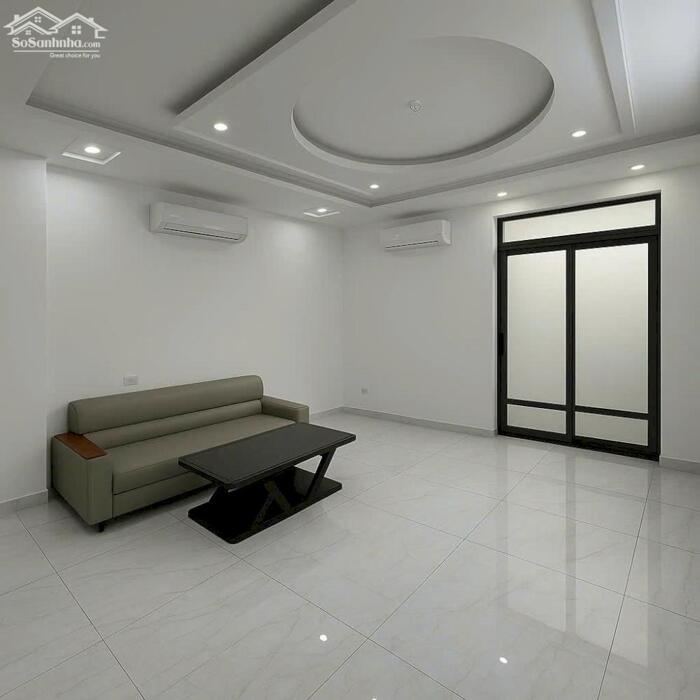 Hình ảnh CHO THUÊ NHÀ NGUYÊN CĂN – MẶT TIỀN ĐẸP – KHU VỰC LÊ THÁNH TÔNG - GẦN VINHOMES VŨ YÊN 2