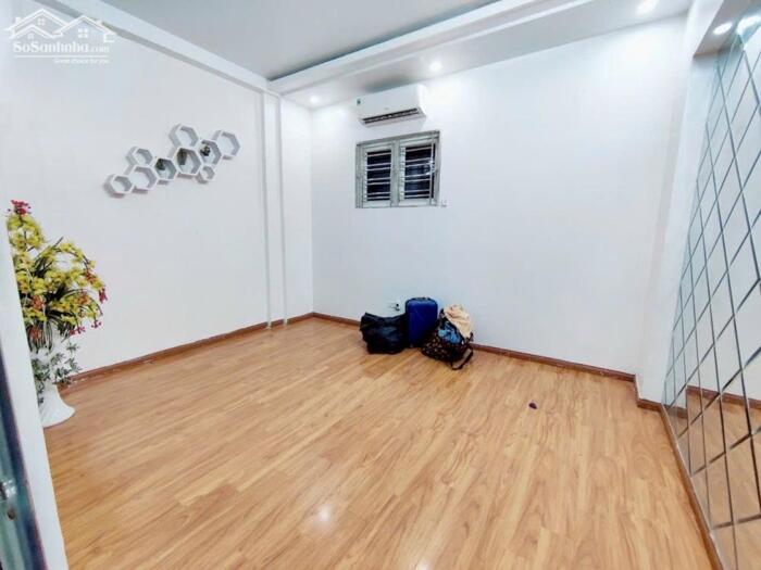 Hình ảnh Cho Thuê Nhà tại phố Văn Cao - Hải An - Hải Phòng - oto đỗ cửa thoải mái 4